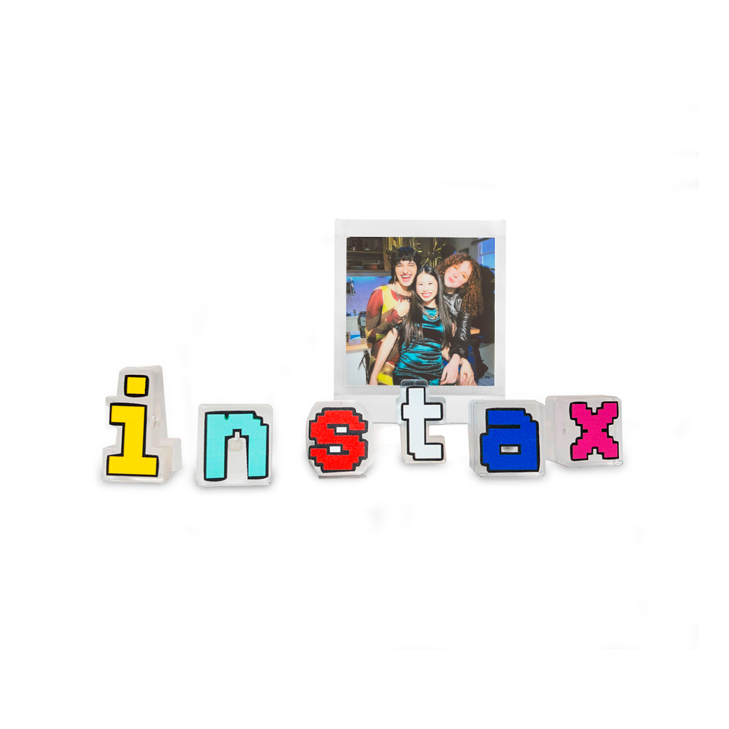 Combo Clipe para fotos letras instax™ + Filme instax™ SQUARE 10 fotos